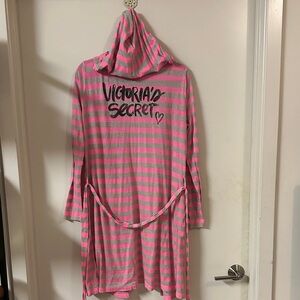 Victoria's Secret Super Model Essentials Pink and Gray Hooded Robe